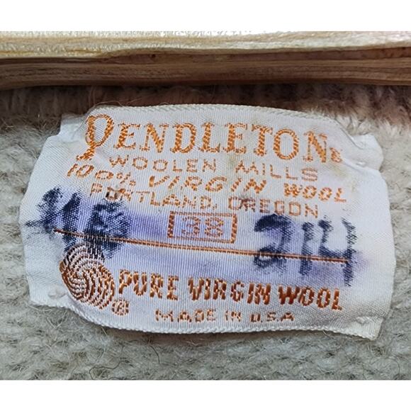 Women's Vintage Pendleton 100% Virgin Wool Sweater Size 38 Made in USA - Picture 4 of 4